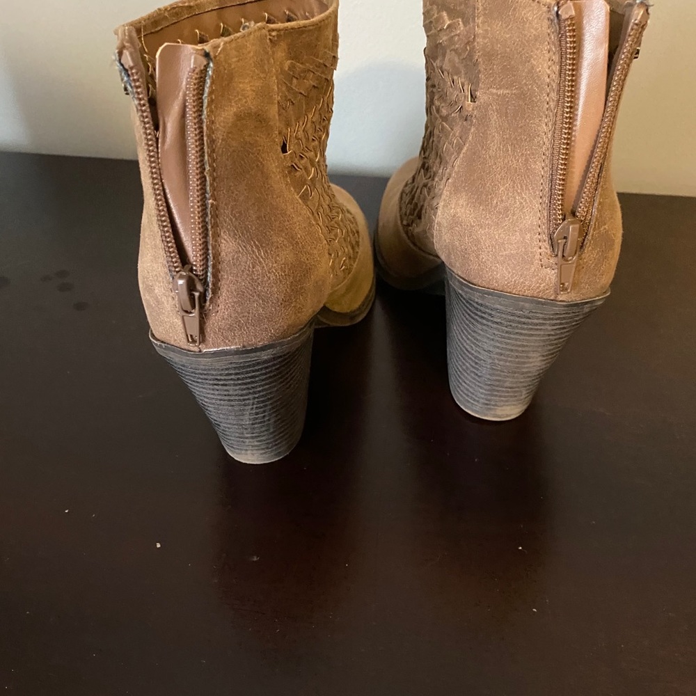 Booties - Picture 4 of 4